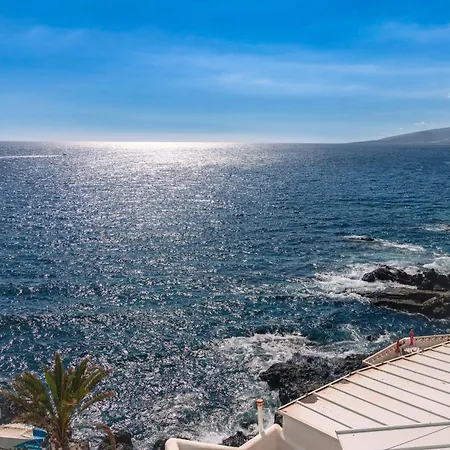 Beachhouse With Amazing Terrace Next To The Ocean Bocacangrejo