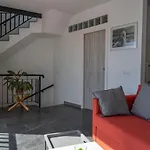 Beachhouse With Amazing Terrace Next To The Ocean