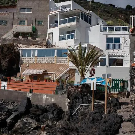 Beachhouse With Amazing Terrace Next To The Ocean *