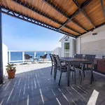Appartement Beachhouse With Amazing Terrace Next To The Ocean