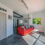 Beachhouse With Amazing Terrace Next To The Ocean Appartement