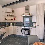 Appartement Beachhouse With Amazing Terrace Next To The Ocean