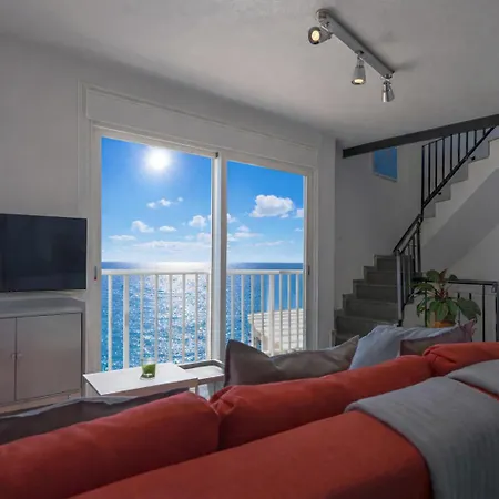 Beachhouse With Amazing Terrace Next To The Ocean Бокакангрехо